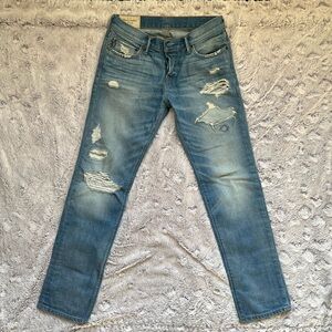 Abercrombie And Fitch Women’s Light Wash Distressed Boyfriend Jeans W30 L30